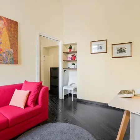 Fly To Centre Apartment