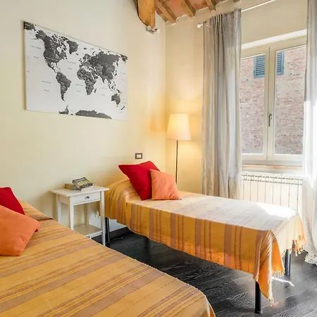 Apartment Fly To Centre Siena